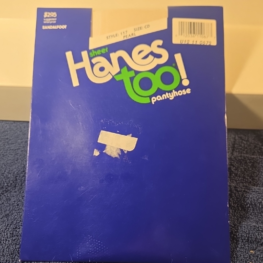 Hanes too Sheer Sandalfoot Pantyhose Size CD White Style 117